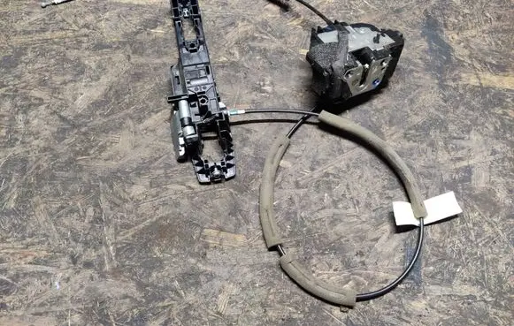 Infiniti Q70 Y51 Rear door lock L53E RLC