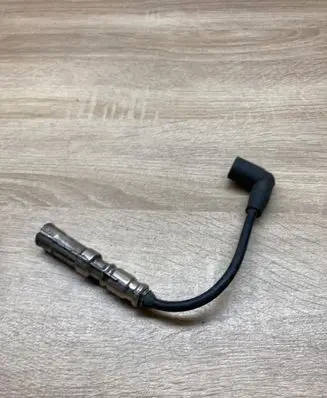 Volkswagen Golf V Ignition plug leads 13307A5