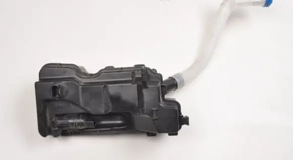 Ford Explorer Windshield washer fluid reservoir/tank 1K6955651