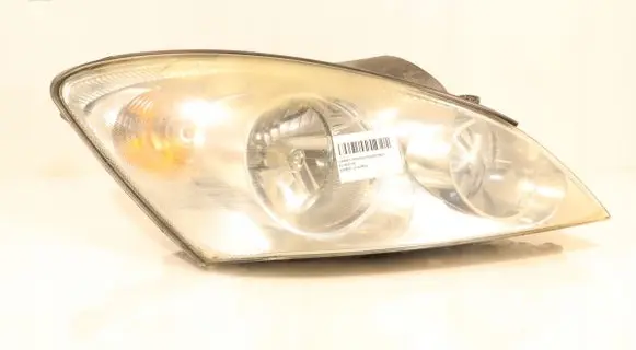 KIA Ceed Headlight/headlamp 921021H000