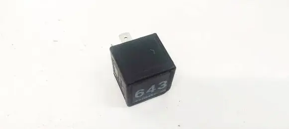 Audi A6 S6 C6 4F Other relay 8K0951253 V23136B6X72