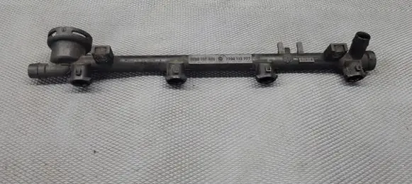 Renault Scenic II - Grand scenic II Fuel main line pipe 7700107405