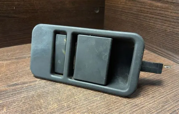 Iveco Daily 3rd gen Sliding door interior handle 500329792 14525
