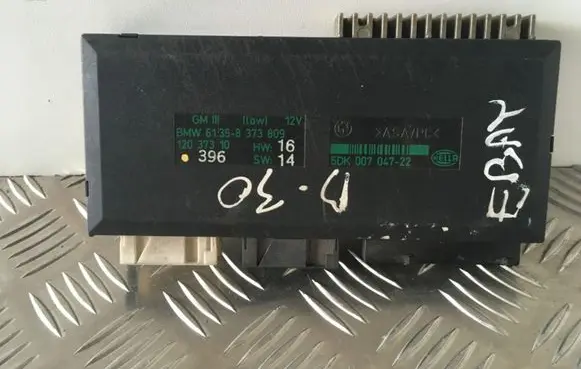 BMW 5 E39 Comfort/convenience module 8373809 5DK007047 61358373809