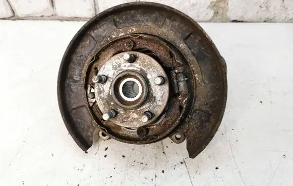 Subaru Outback Rear wheel hub