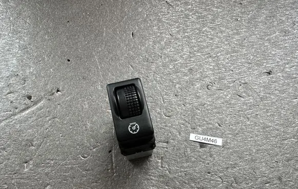 Nissan Patrol Y61 Interior lighting switch 25980EQ500