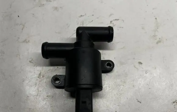 Audi A8 S8 D4 4H Electric auxiliary coolant/water pump 4H0121671D