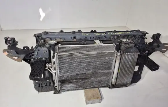 Hyundai ix35 Radiator support slam panel