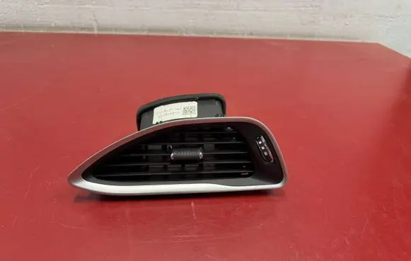 Chrysler Pacifica Dashboard side air vent grill/cover trim 6EC021X9AC