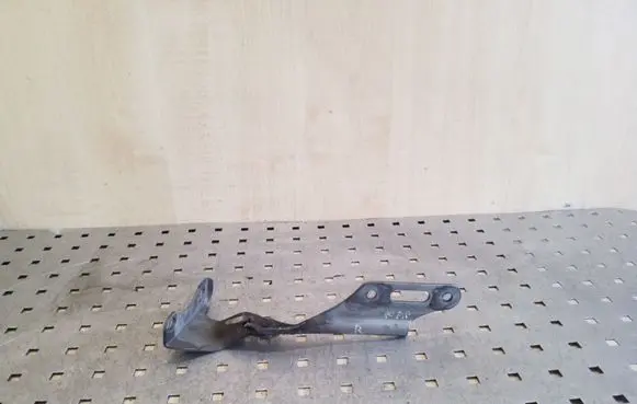 Honda CR-V Engine bonnet/hood hinges