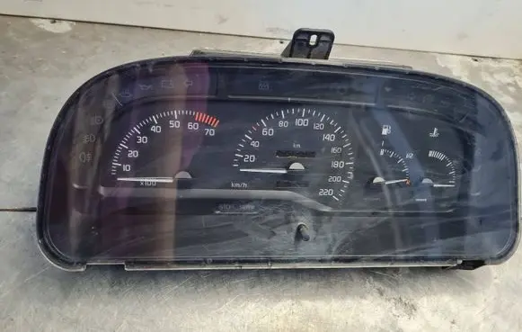 Renault Laguna I Speedometer (instrument cluster) 09045620090