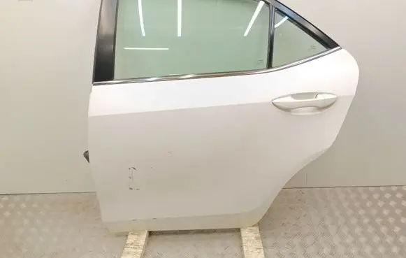 Toyota Corolla E160 E170 Rear door 