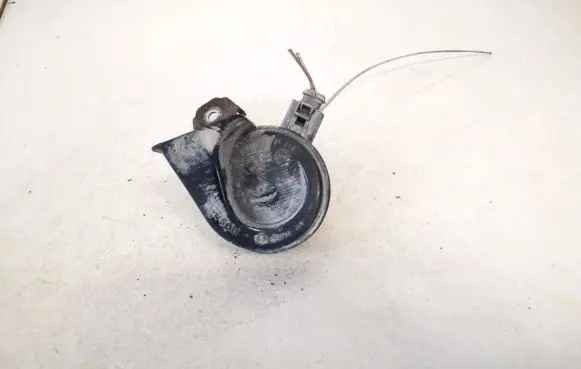 Volkswagen Golf V Horn signal e9011157