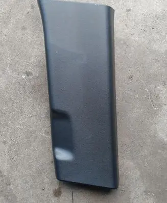 (B) pillar trim (bottom)