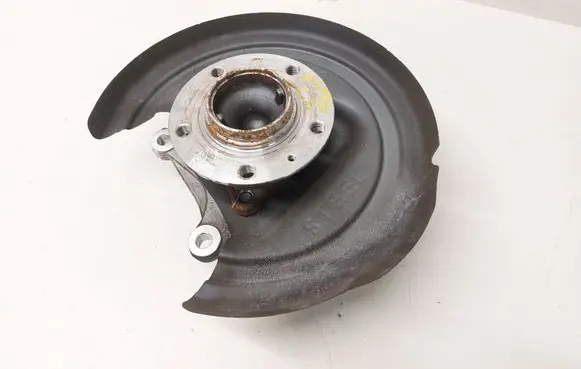 Opel Astra L Rear wheel hub 9820098380