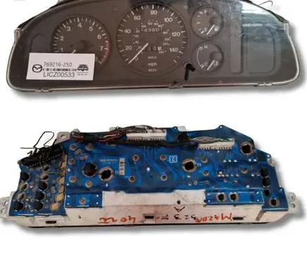 Mazda 323 F Speedometer (instrument cluster) 769216-250