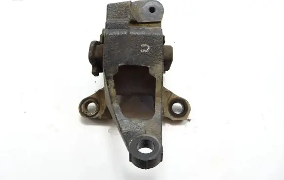 Mazda CX-5 Gearbox mounting bracket
