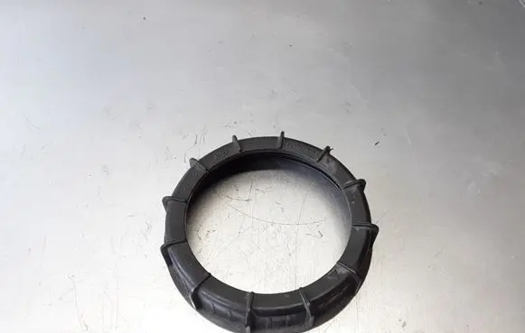 Volvo C30 In tank fuel pump screw locking ring/nut 2S619C385AA