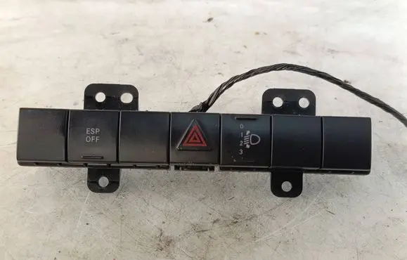 Dodge Journey Hazard light switch P04602562AG 41581A 033800901
