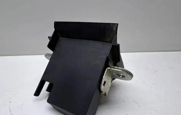 Skoda Yeti (5L) Tailgate/trunk/boot lock/catch/latch 5L6827505C