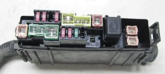 Nissan Juke I F15 Fuse box set