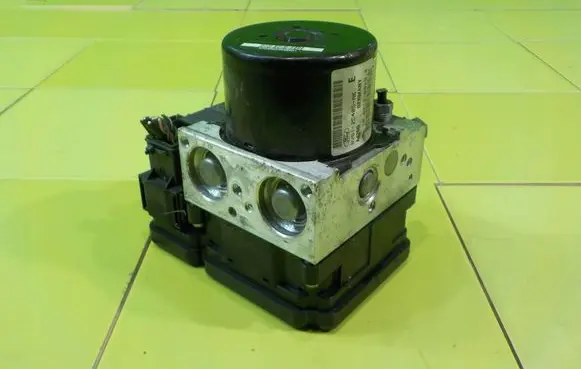Ford C-MAX II ABS Pump BV612C405AK XP234