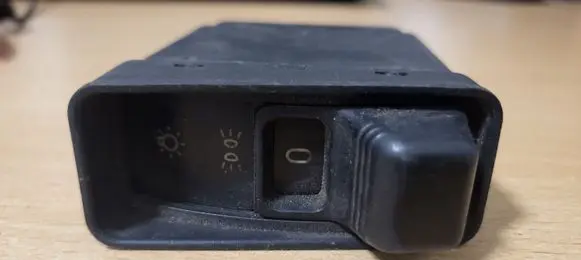 BMW 5 E34 Fog light switch 61318351231
