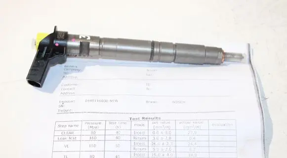 Audi A4 S4 B8 8K Fuel injector 0986435360 0445116030
