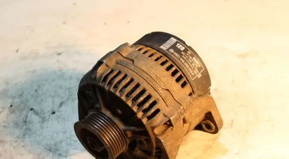 Audi A6 S6 C4 4A Generator/alternator 046903015F 0123510028