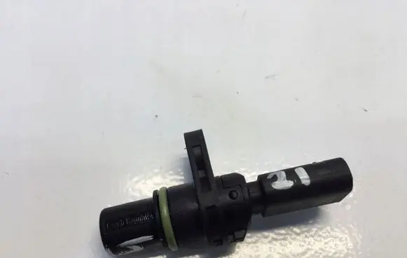 Audi A3 8Y Camshaft position sensor 04L907601A
