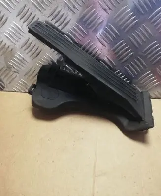 Volkswagen Golf V Accelerator throttle pedal 1K1721503L 6PV00860000