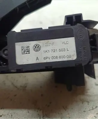Volkswagen PASSAT B6 Accelerator throttle pedal 1K1721503L 6PV00860000
