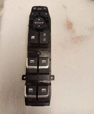 KIA Sorento Electric window control switch 93570C5G00WK S970003