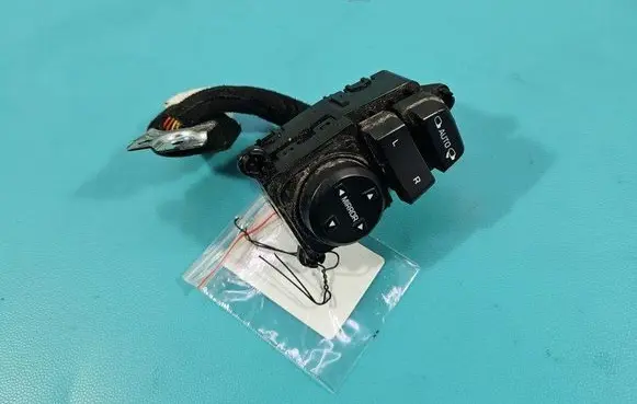 Hyundai Tucson TL Electric window control switch 93573-D3000 IMPRK1467977