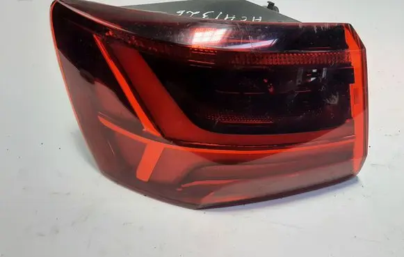 Rear/tail lights
