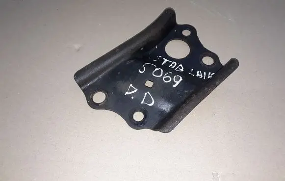 Toyota Auris 150 Sway bar bush bracket, front NOCODE