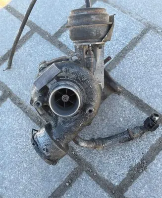 Audi A6 S6 C5 4B Turbo 038145702E