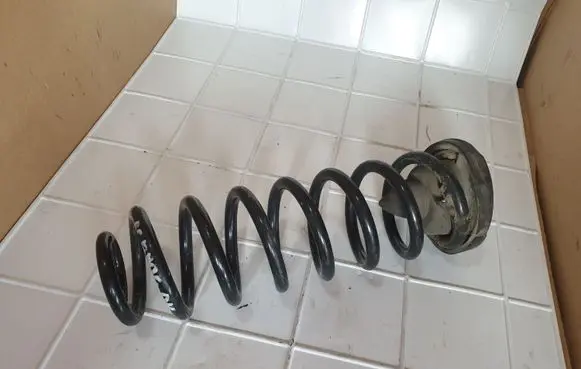 Renault Scenic II - Grand scenic II Rear coil spring 8200245679