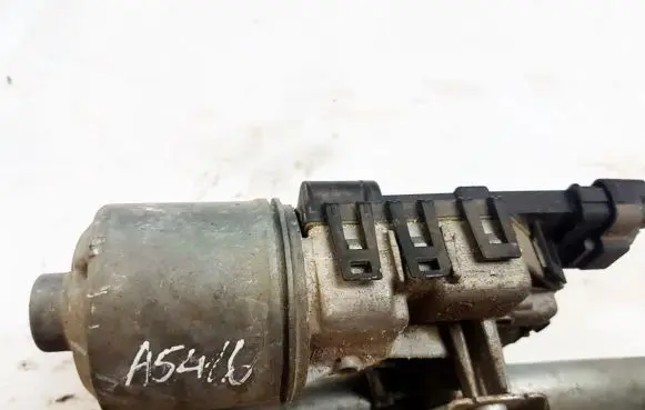 Renault Twingo II Wiper motor 0390241541