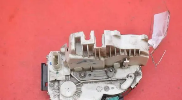 Chrysler Sebring (JS) Front door lock 04589426ACA