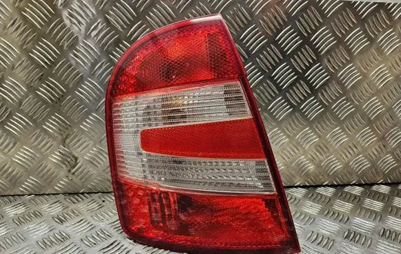 Skoda Fabia Mk1 (6Y) Rear/tail lights 6Y6945111B