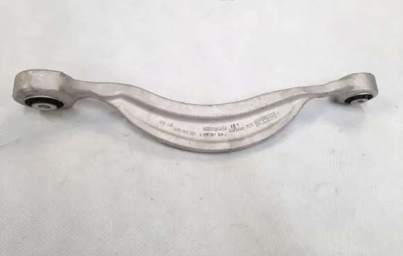 Audi Q7 4M Rear control arm 4M0501529L