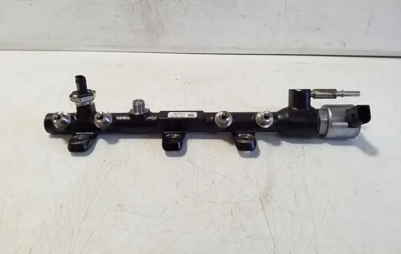 Nissan Navara D23 Fuel main line pipe 175216439R 21204BGC A2C97951300
