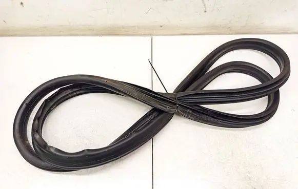 Opel Meriva A Rubber seal rear door 13145216