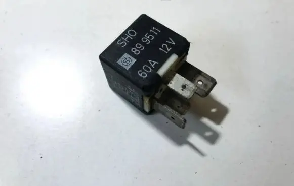 Audi A8 S8 D2 4D Other relay 443951253j 899511