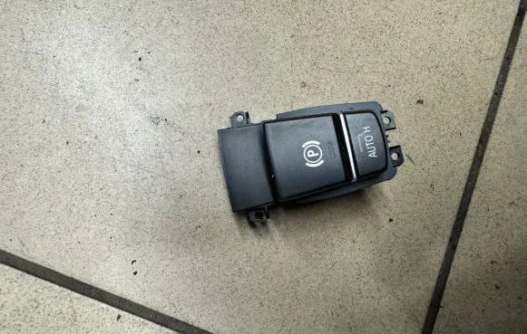 BMW 5 F10 F11 Hand parking brake switch 9159997
