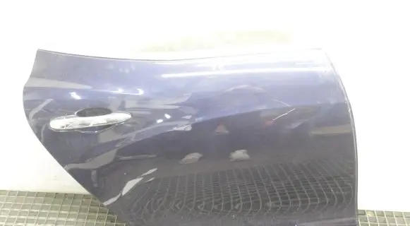 Maserati Ghibli Rear door