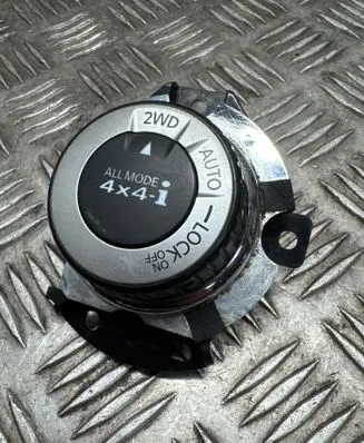 Nissan X-Trail T32 Differential lock switch 969U74CE2A