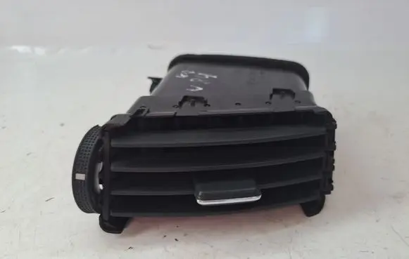 Dash center air vent grill