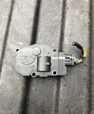BMW X6 F16 Air flap motor/actuator EFB496 T946104 05122017